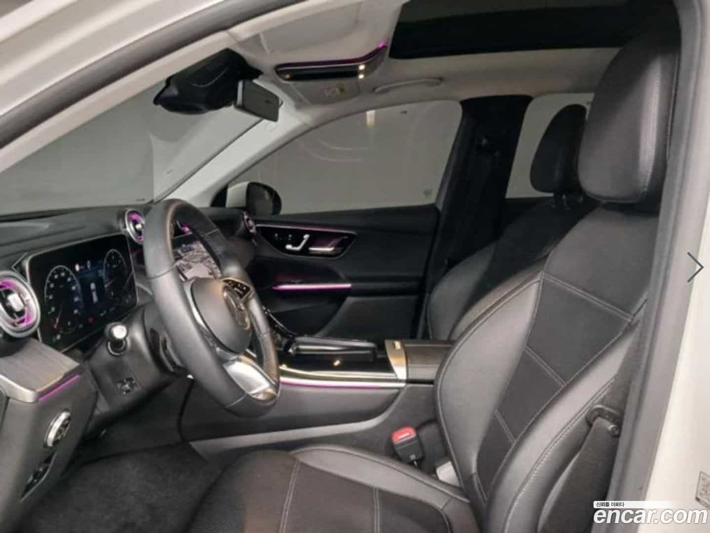 GLC-Class Mercedes-Benz 2023.7-INNER-007