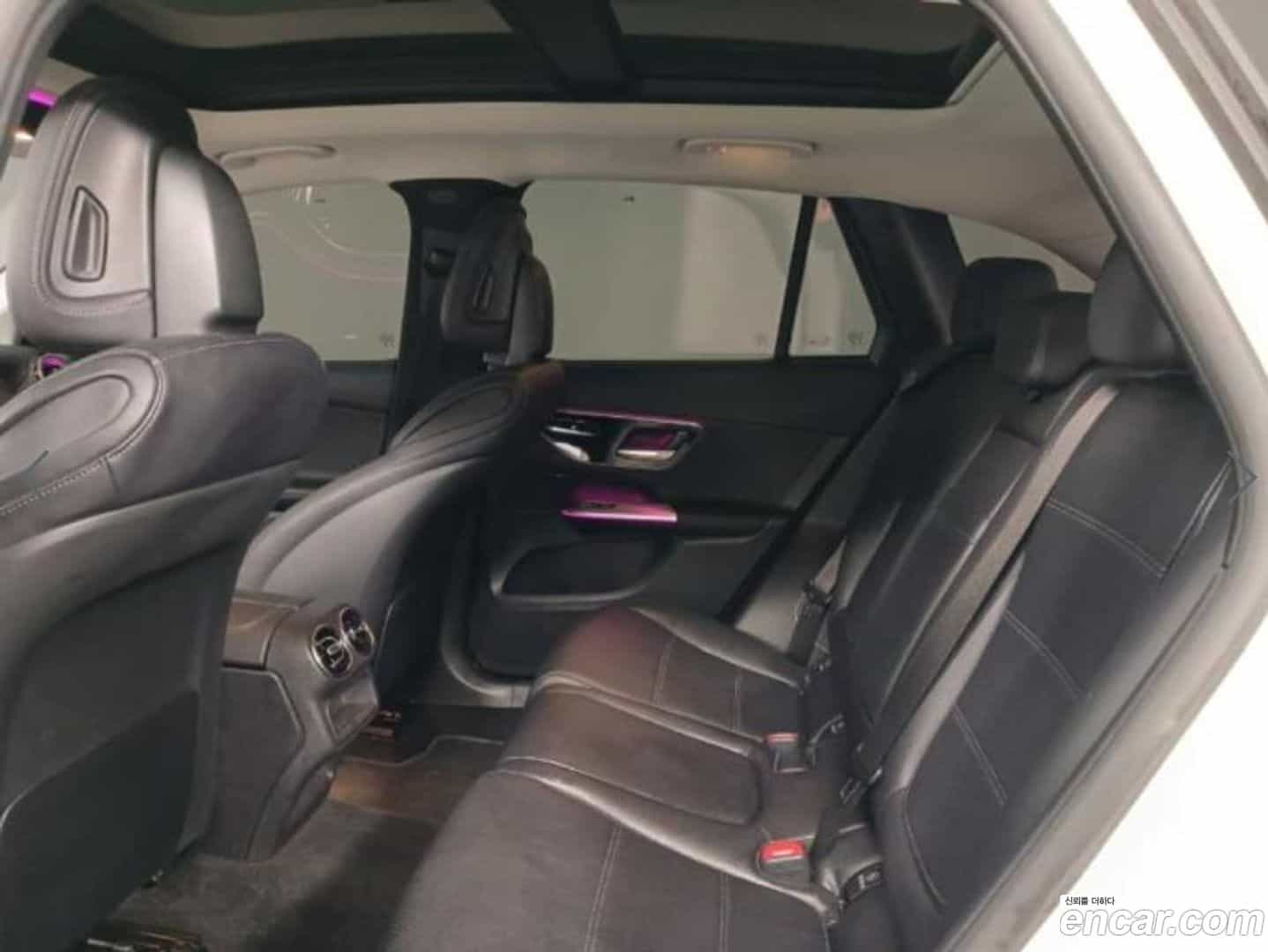 GLC-Class Mercedes-Benz 2023.7-INNER-008