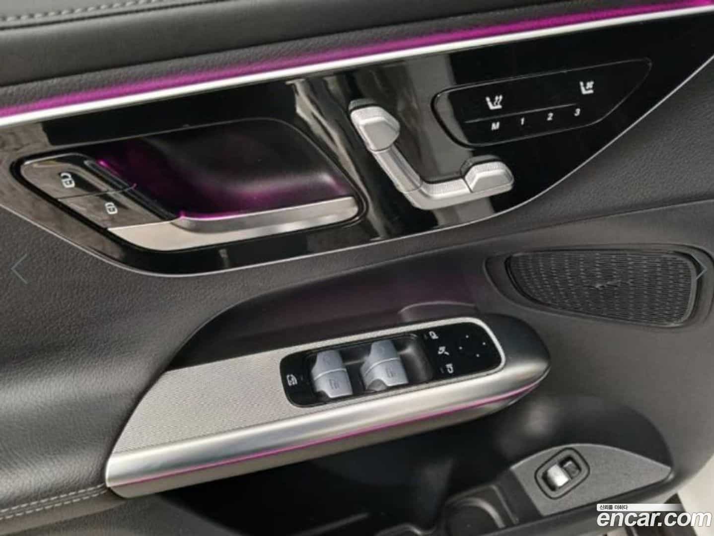 GLC-Class Mercedes-Benz 2023.7-INNER-009