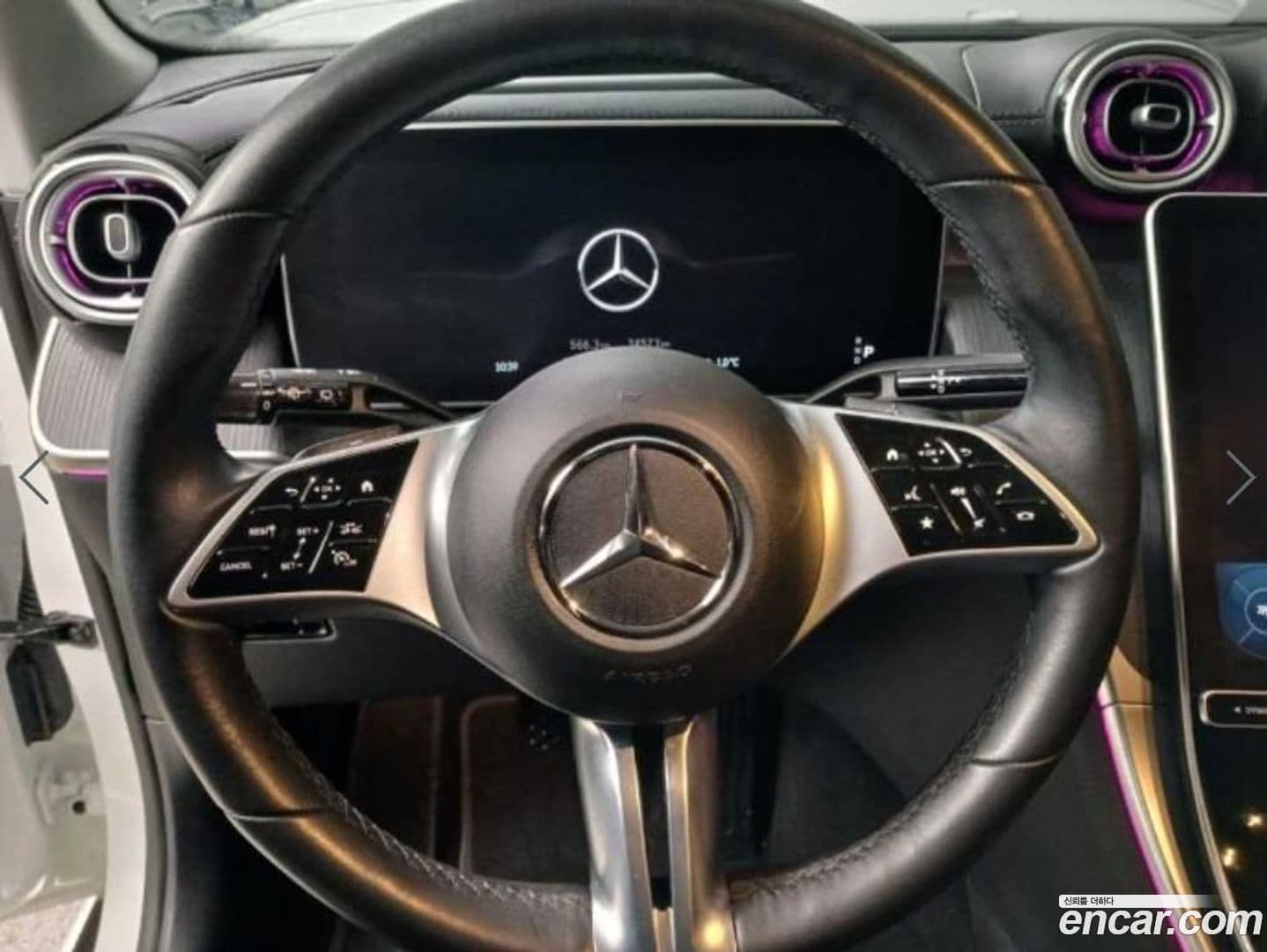 Main__Slider__Photo:GLC-Class Mercedes-Benz 2023.7-10