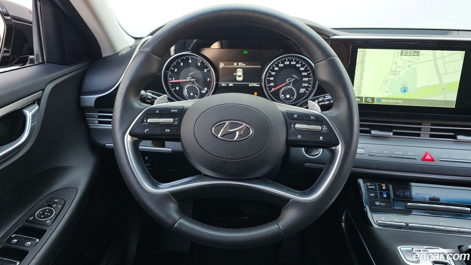 Main__Slider__Photo:Grandeur Hyundai 2020.9-12
