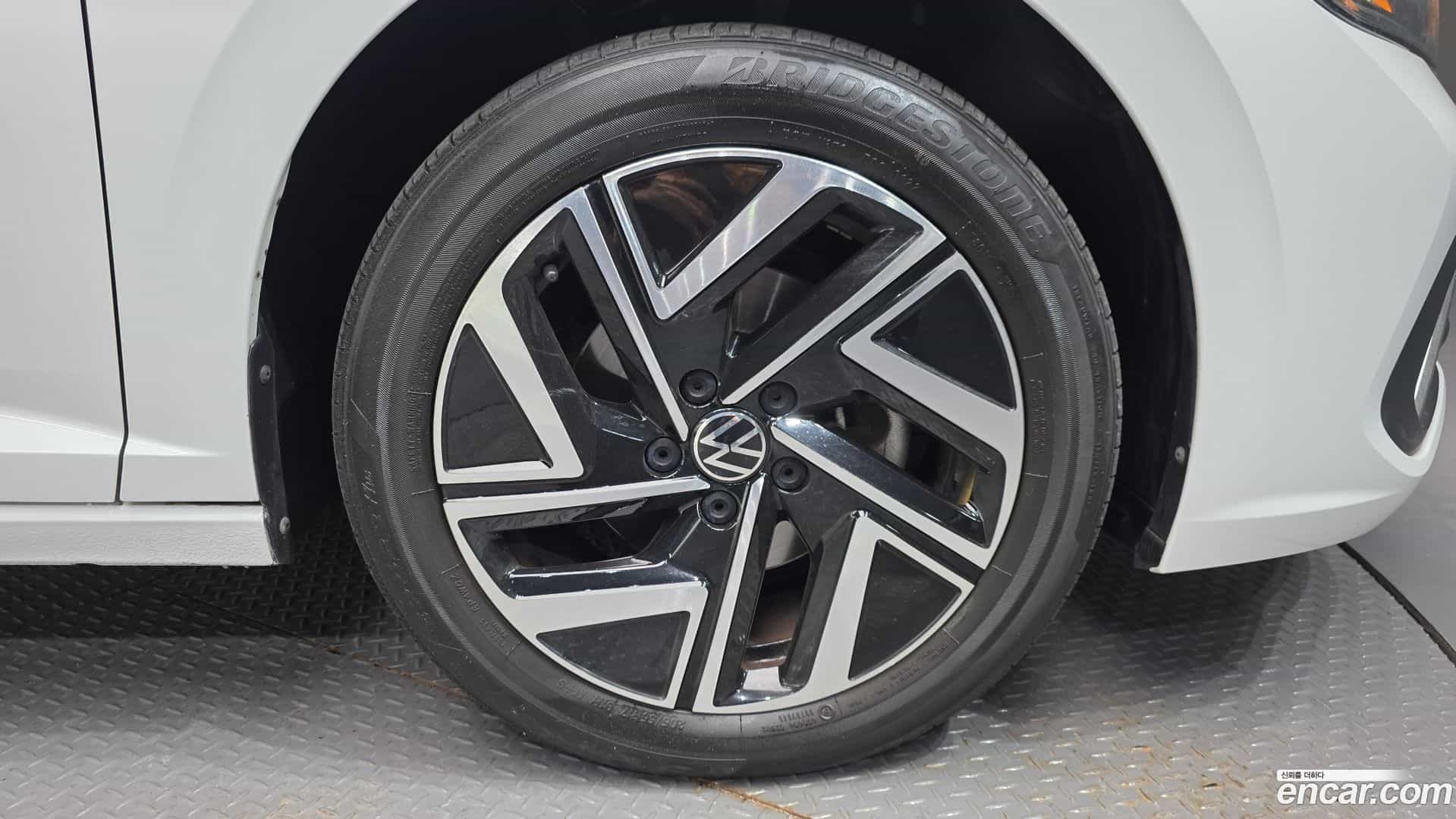 Jetta Volkswagen 2022.11-OUTER-005