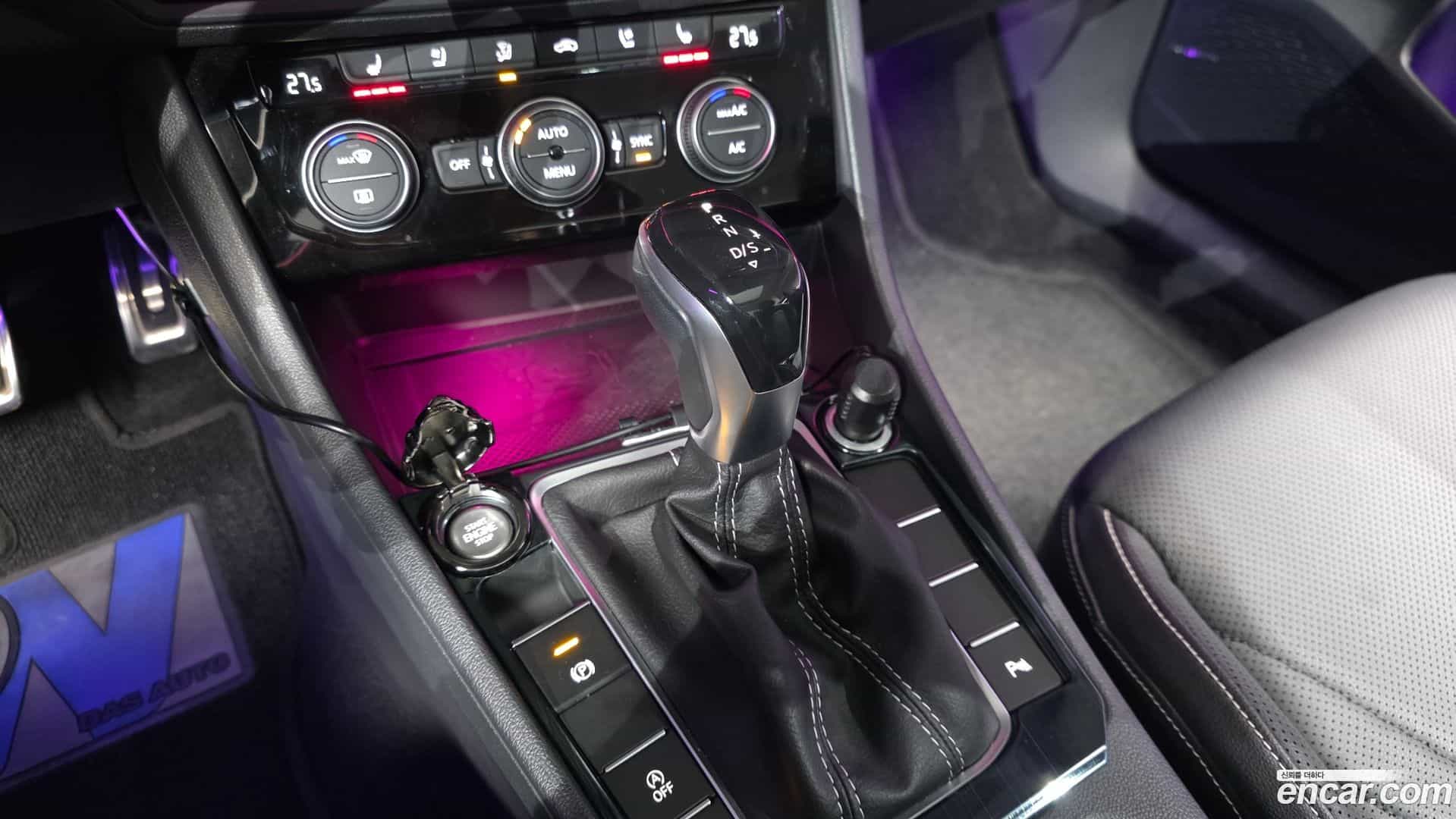 Jetta Volkswagen 2022.11-INNER-009