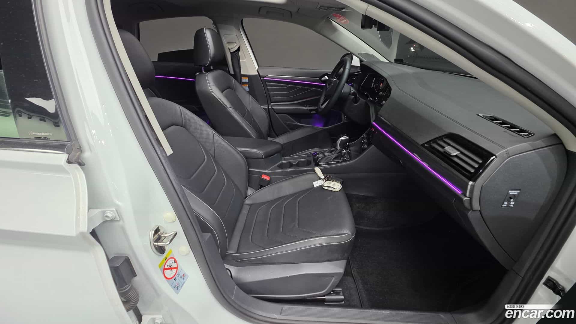 Jetta Volkswagen 2022.11-INNER-010