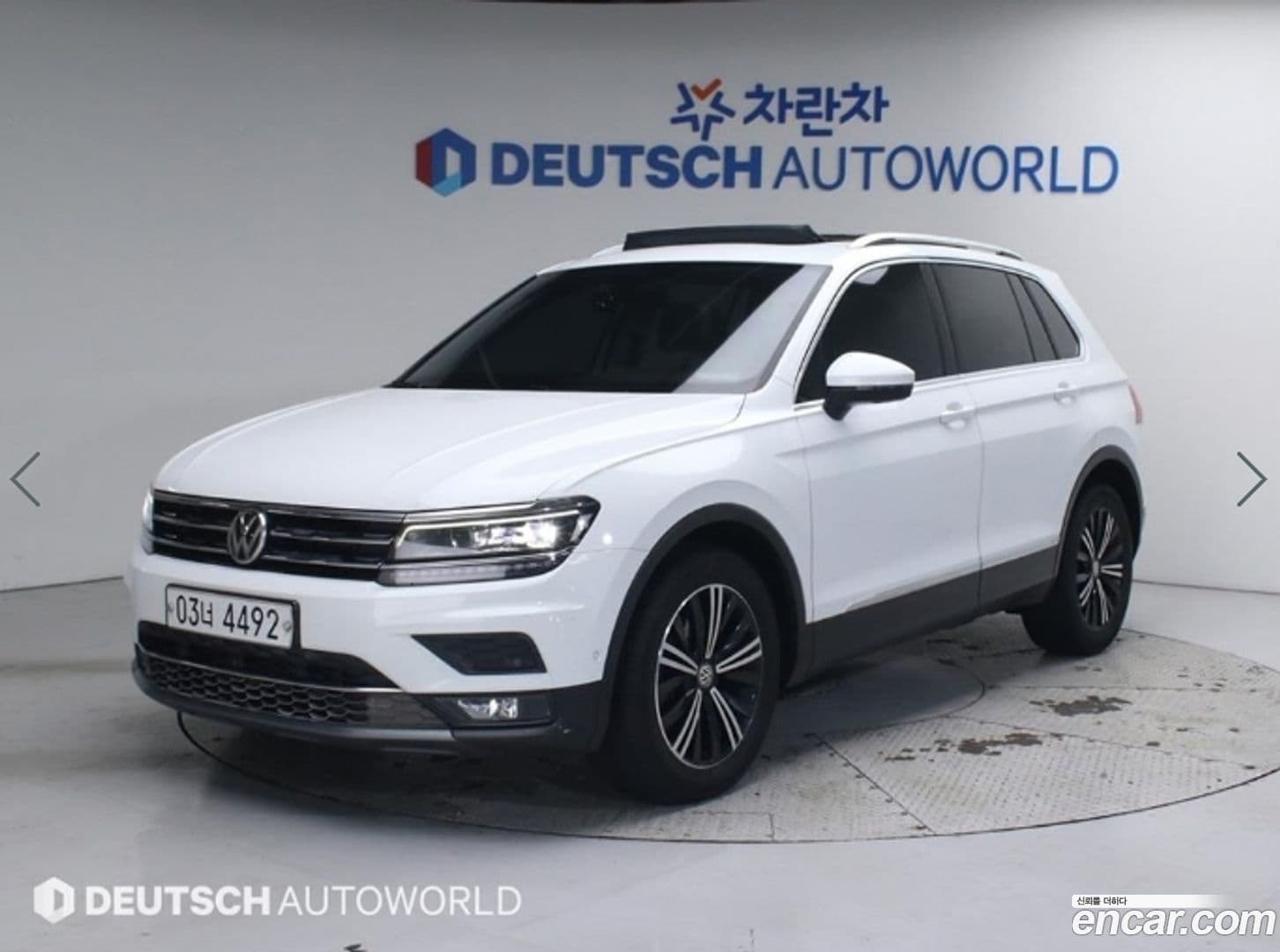 Main__Slider__Photo:Tiguan Volkswagen 2018.7-0