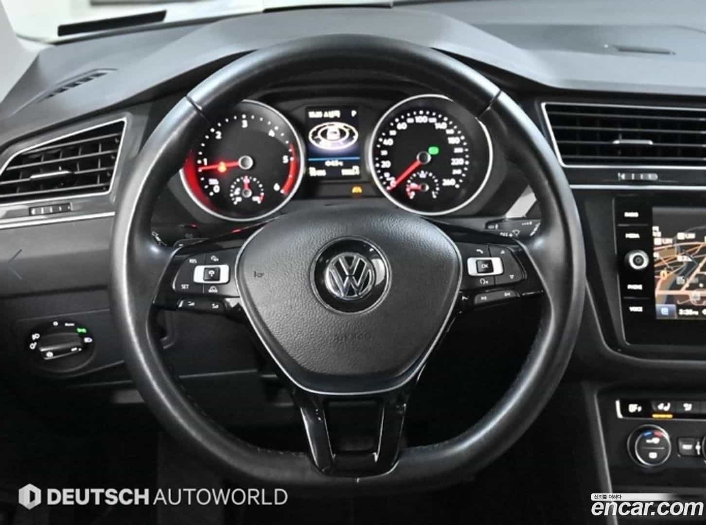 Tiguan Volkswagen 2018.7-OPTION-017