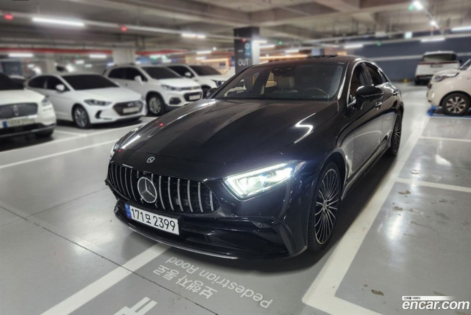 Main__Slider__Photo:CLS-Class Mercedes-Benz 2023.4-1