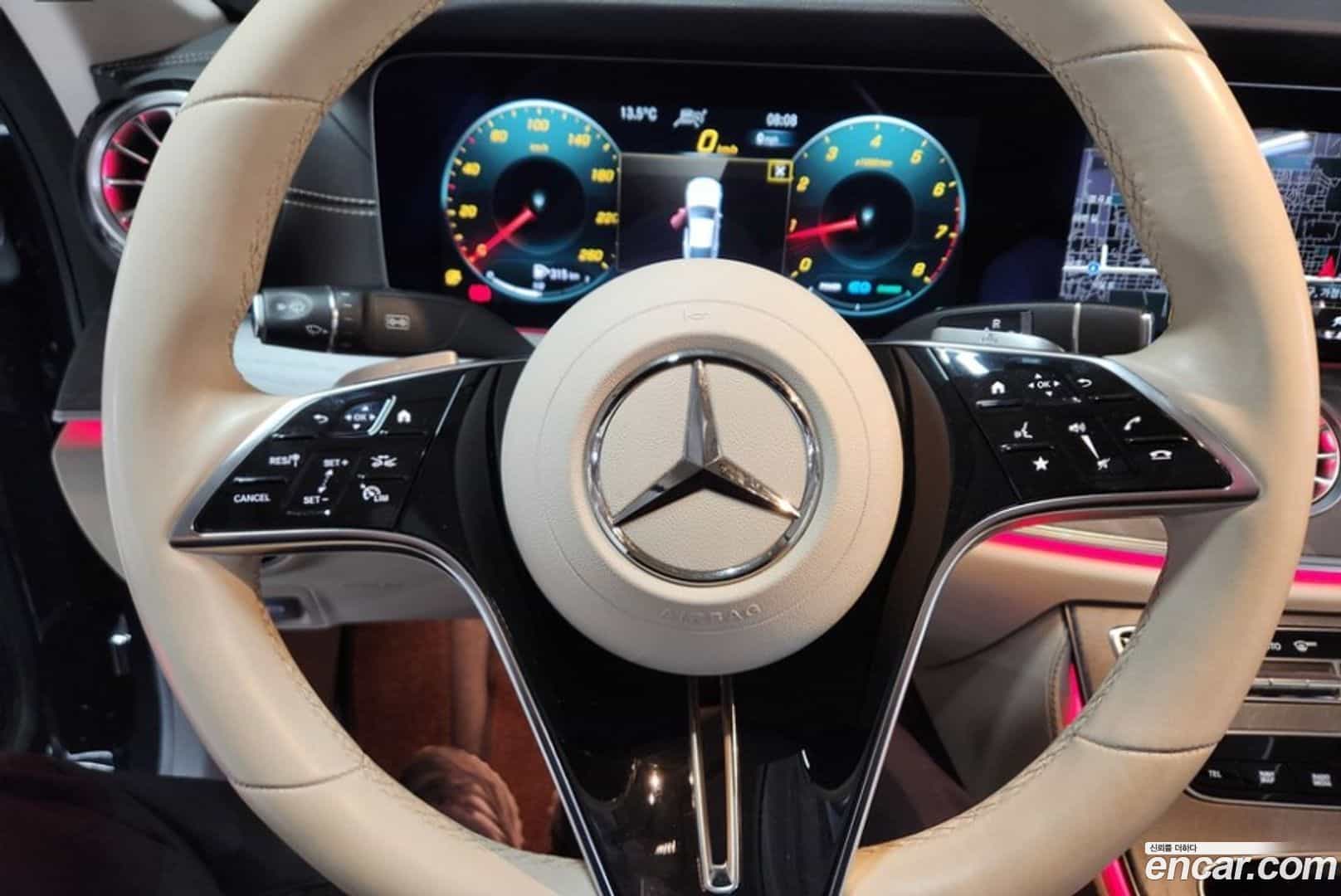 CLS-Class Mercedes-Benz 2023.4-INNER-010