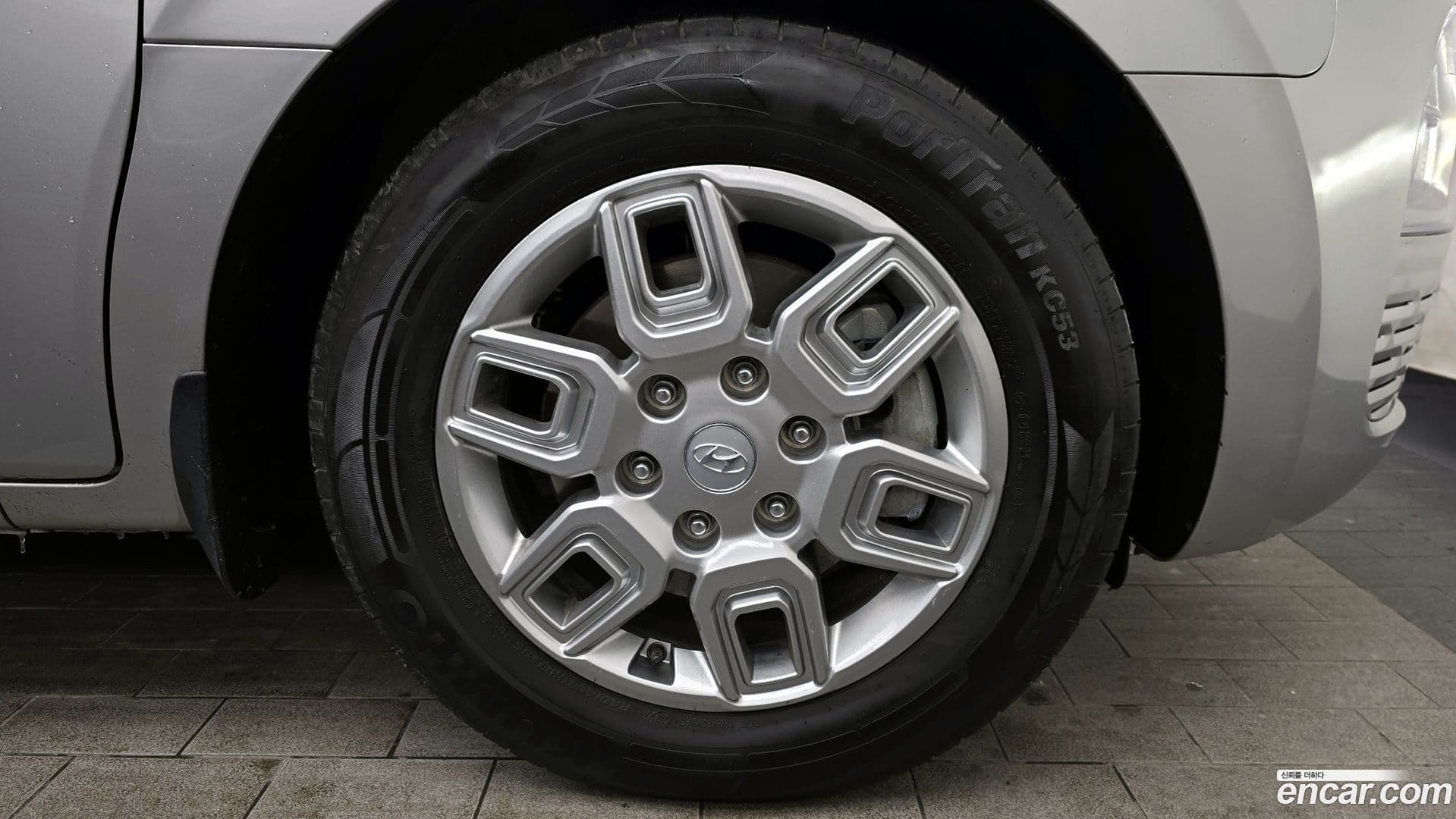 Main__Slider__Photo:Staria Hyundai 2021.9-4