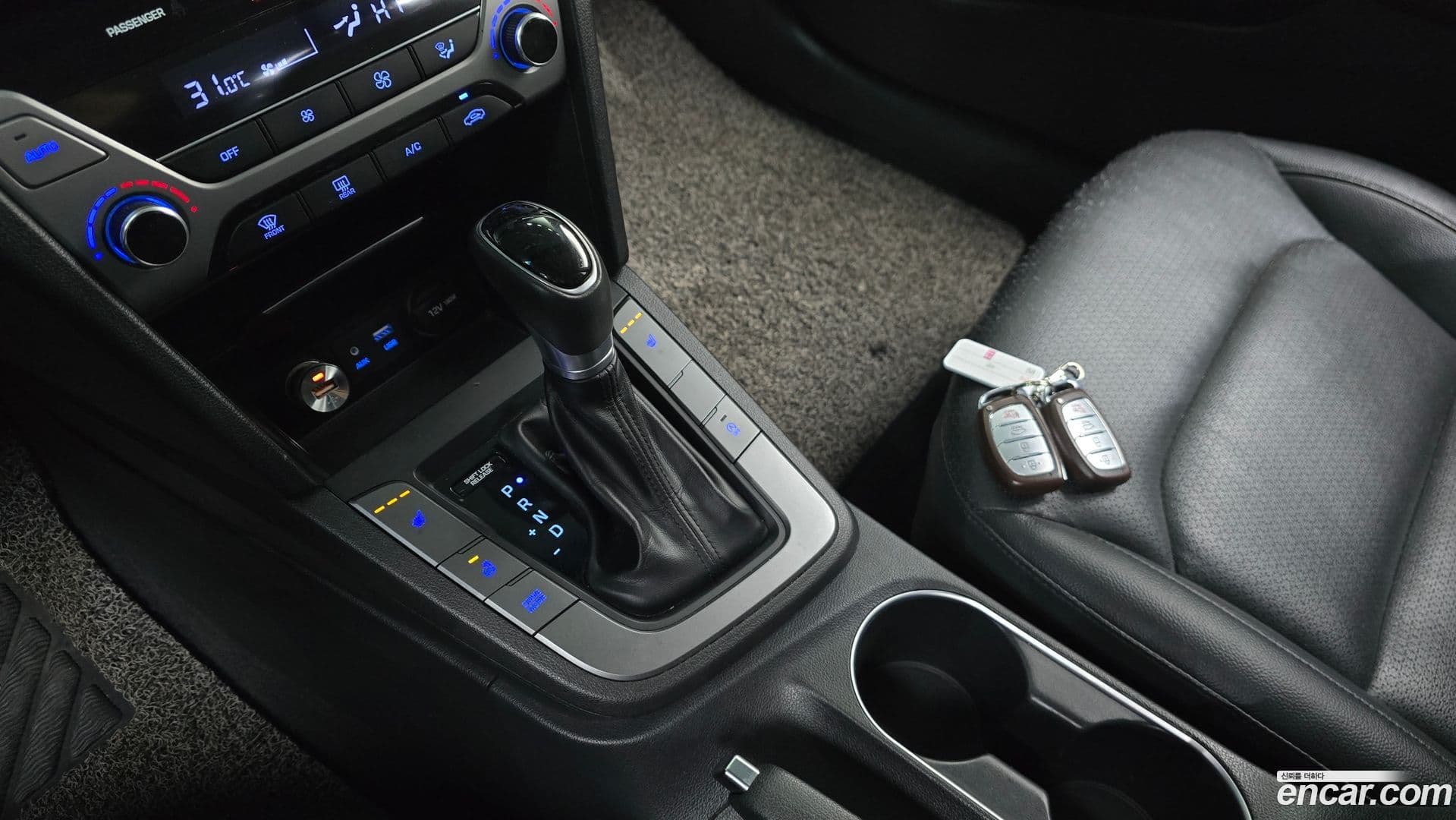 Main__Slider__Photo:AVANTE Hyundai 2017.0-8