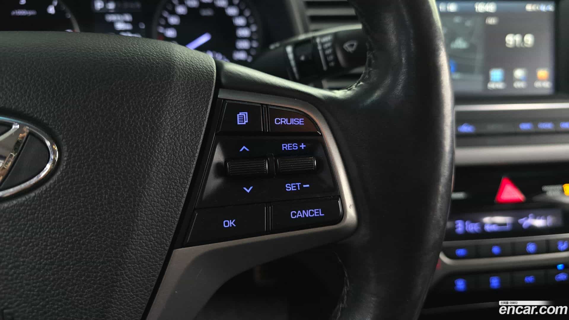 AVANTE Hyundai 2017.0-OPTION-022