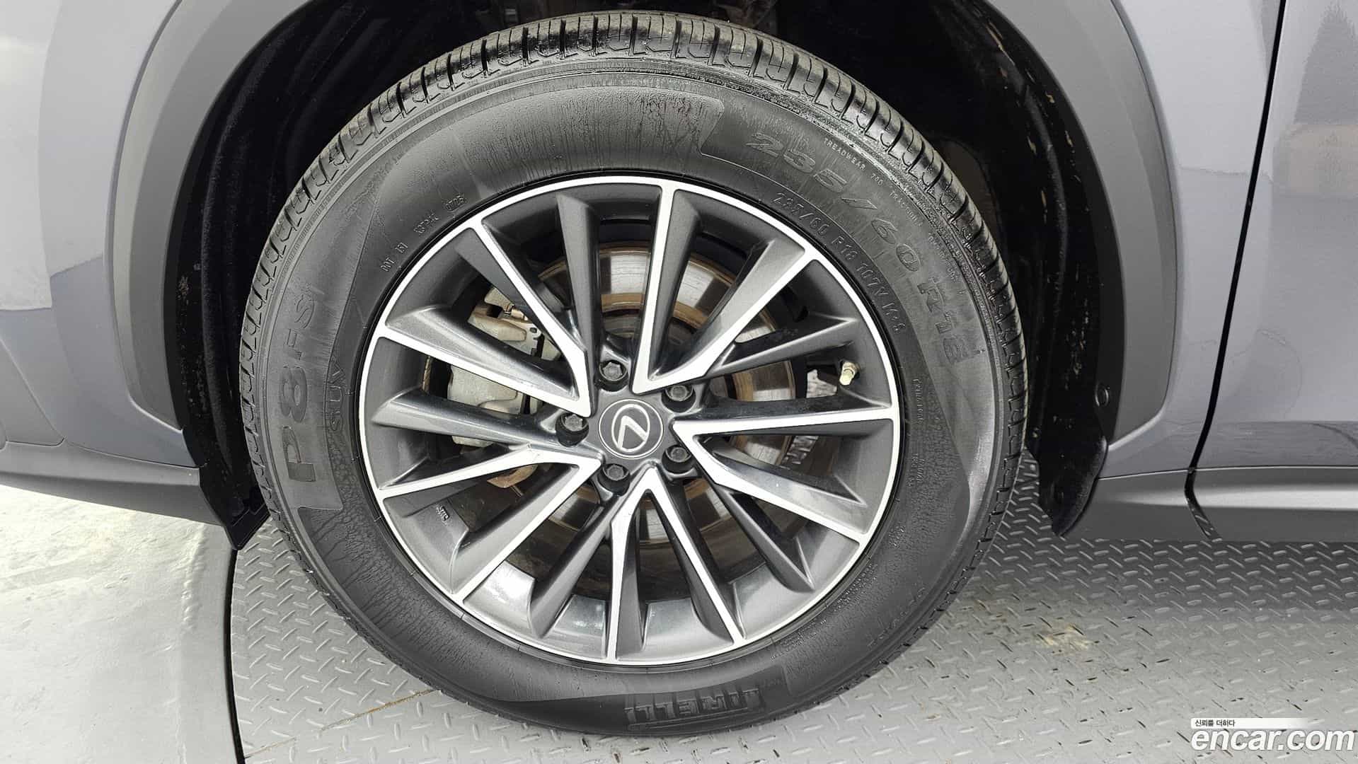 NX Lexus 2022.6-OUTER-005