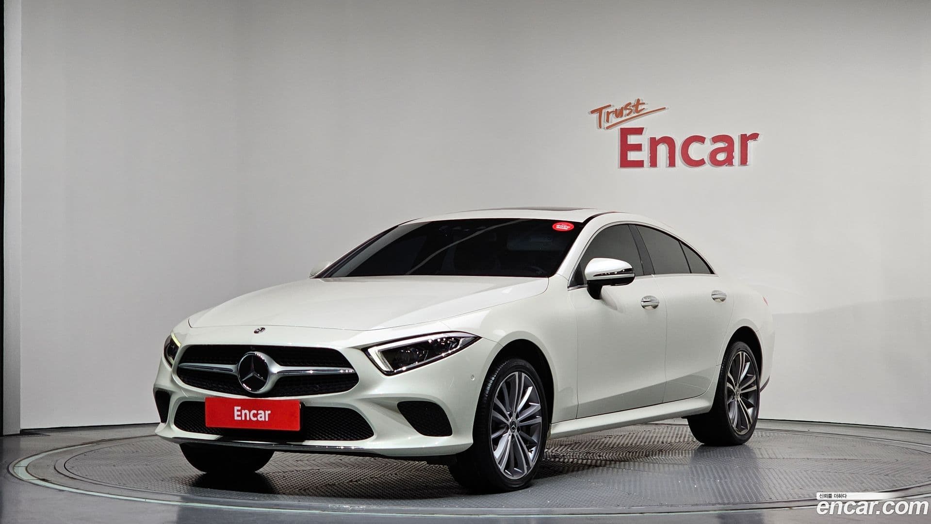 Main__Slider__Photo:CLS-Class Mercedes-Benz 2019.10-0