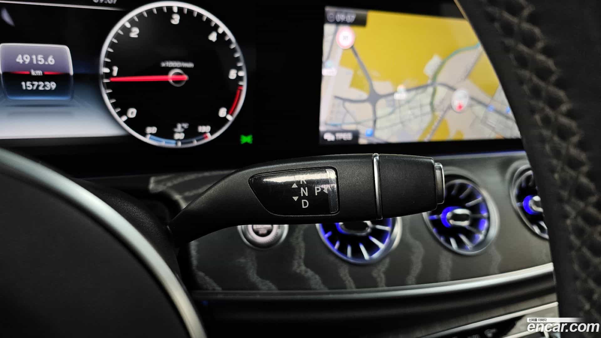 CLS-Class Mercedes-Benz 2019.10-INNER-009