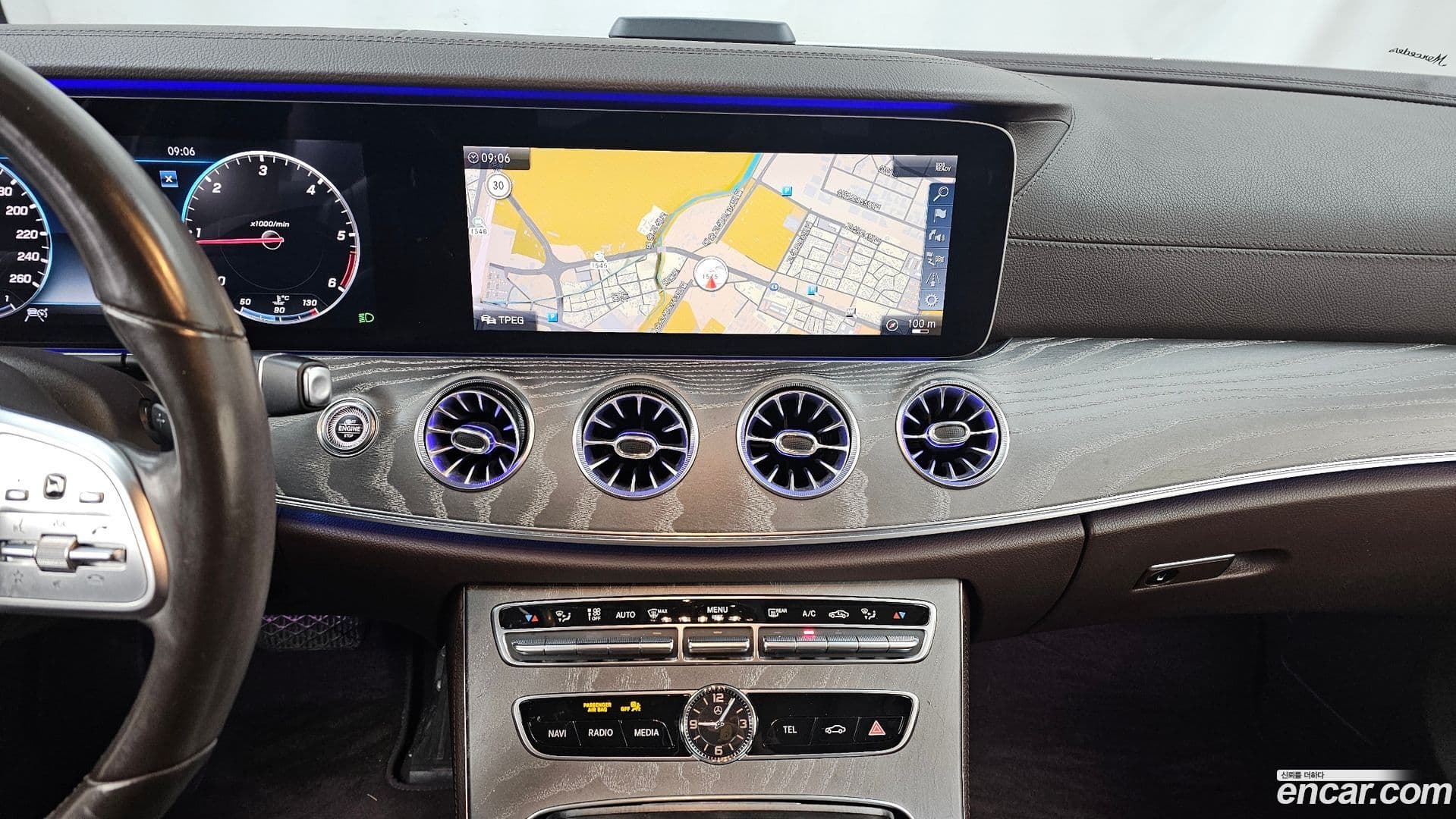 Main__Slider__Photo:CLS-Class Mercedes-Benz 2019.10-13