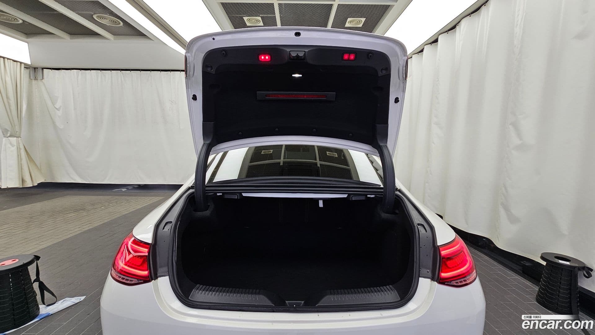 Main__Slider__Photo:CLS-Class Mercedes-Benz 2019.10-19