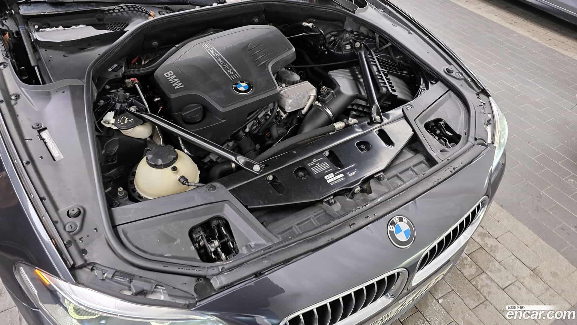 5-Series BMW 2013.9-INNER-006