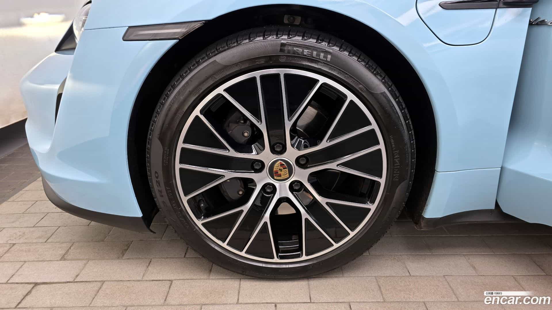 Taycan Porsche 2022.1-OUTER-005