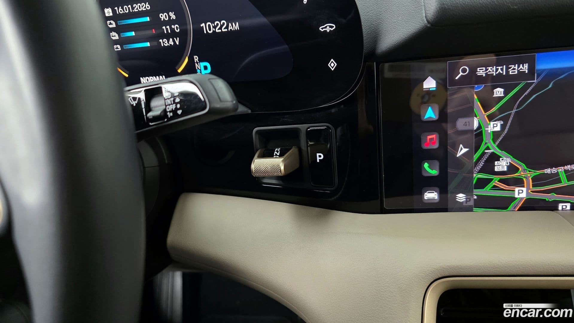 Main__Slider__Photo:Taycan Porsche 2022.1-8