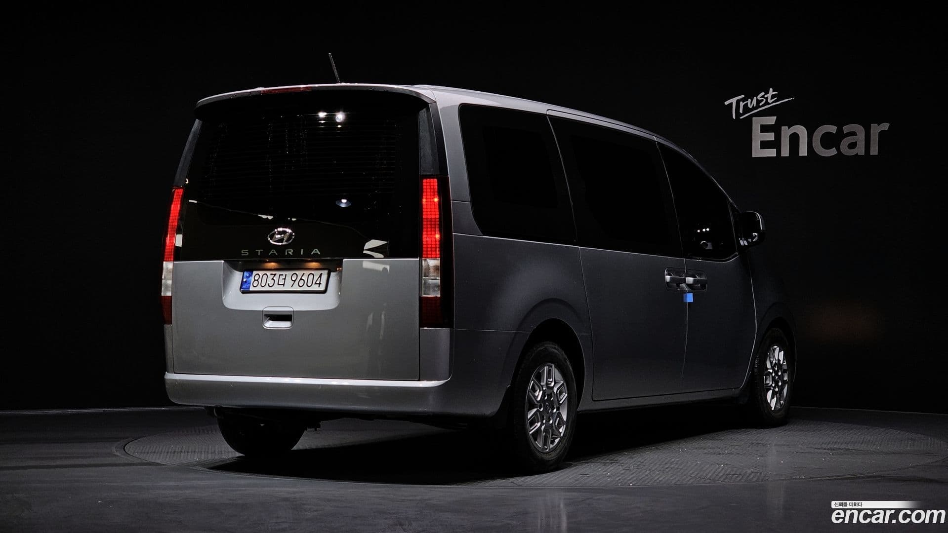 Main__Slider__Photo:Staria Hyundai 2023.0-1