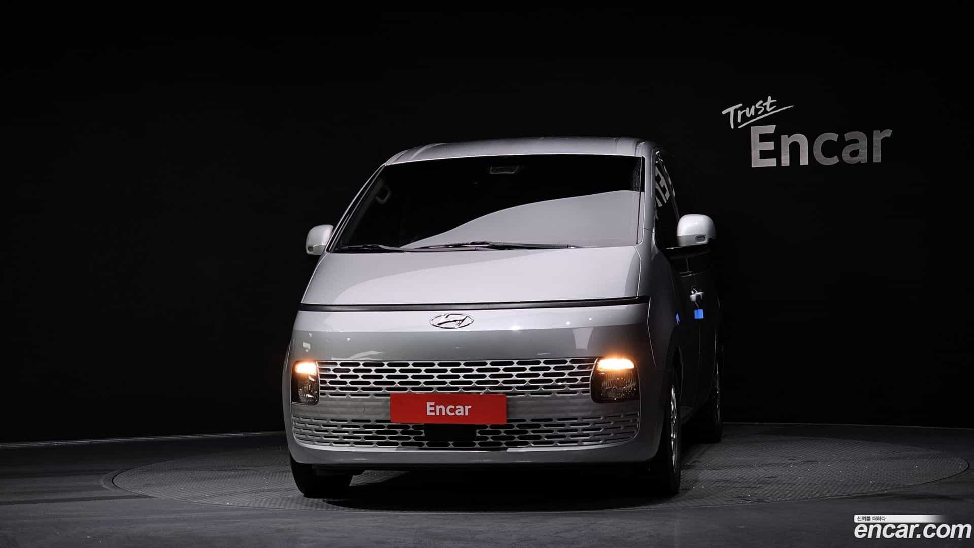 Staria Hyundai 2023.0-OUTER-003