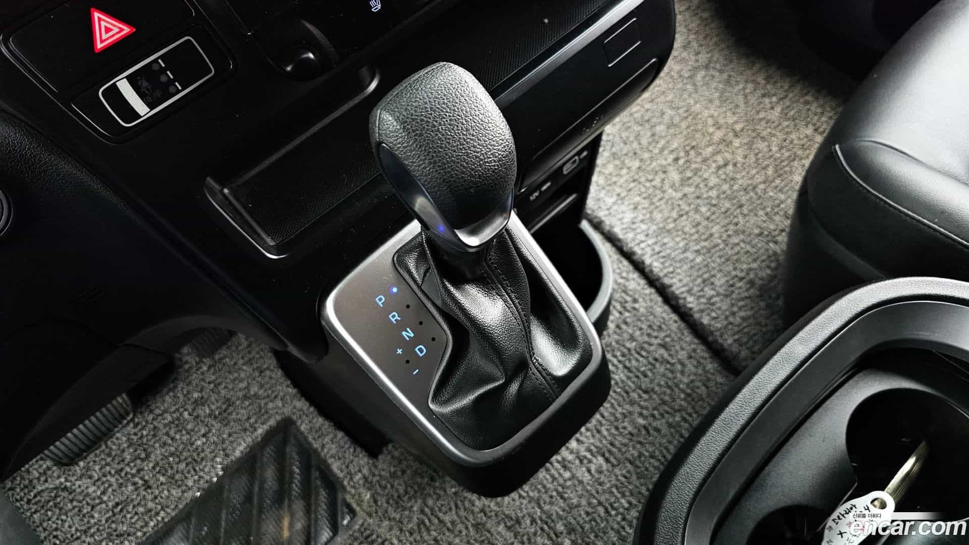 Staria Hyundai 2023.0-INNER-009