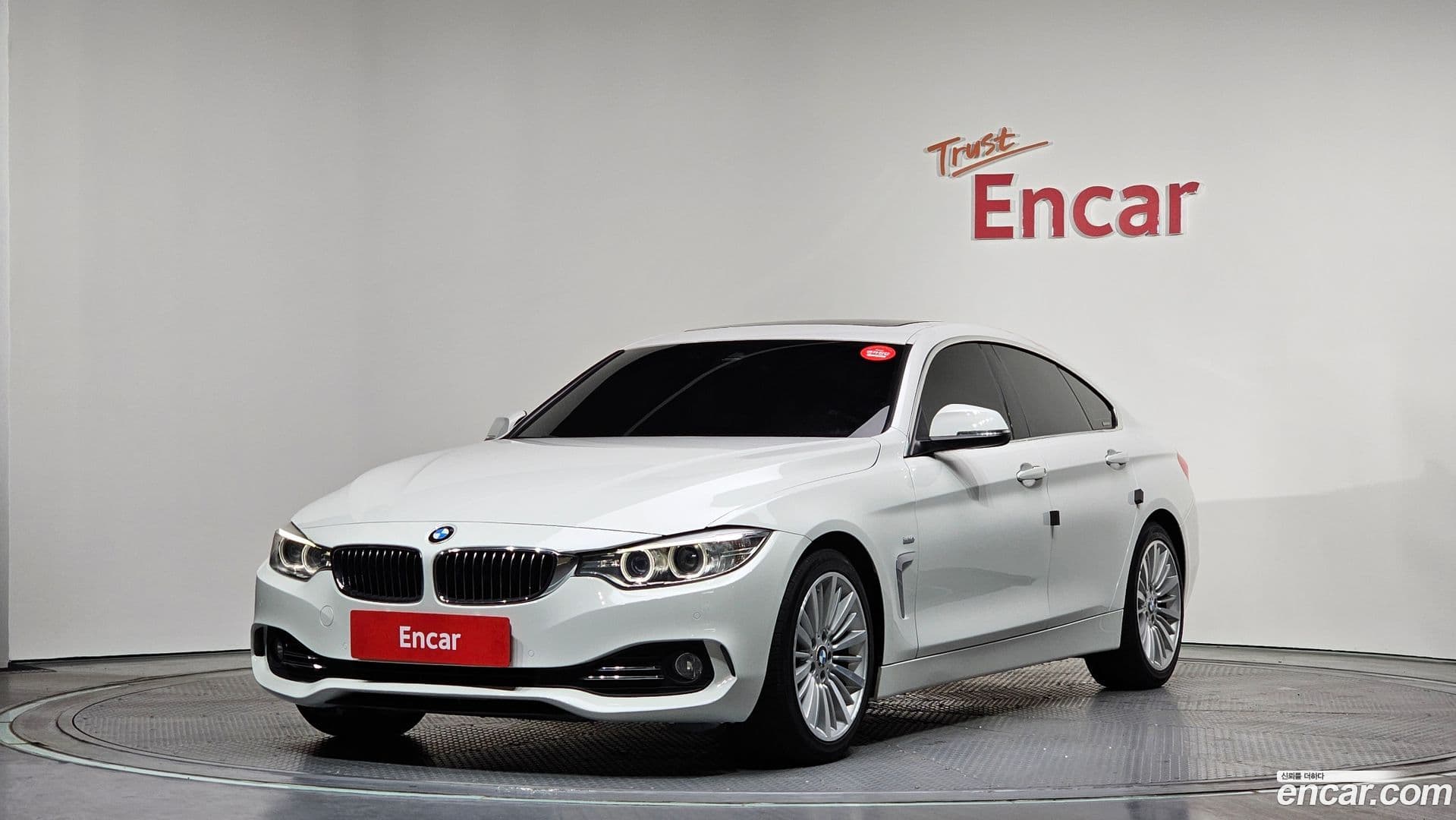 Main__Slider__Photo:4-Series BMW 2016.11-0