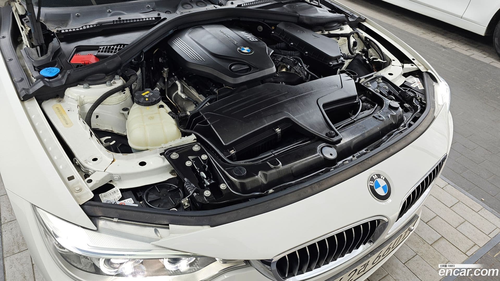 Main__Slider__Photo:4-Series BMW 2016.11-5