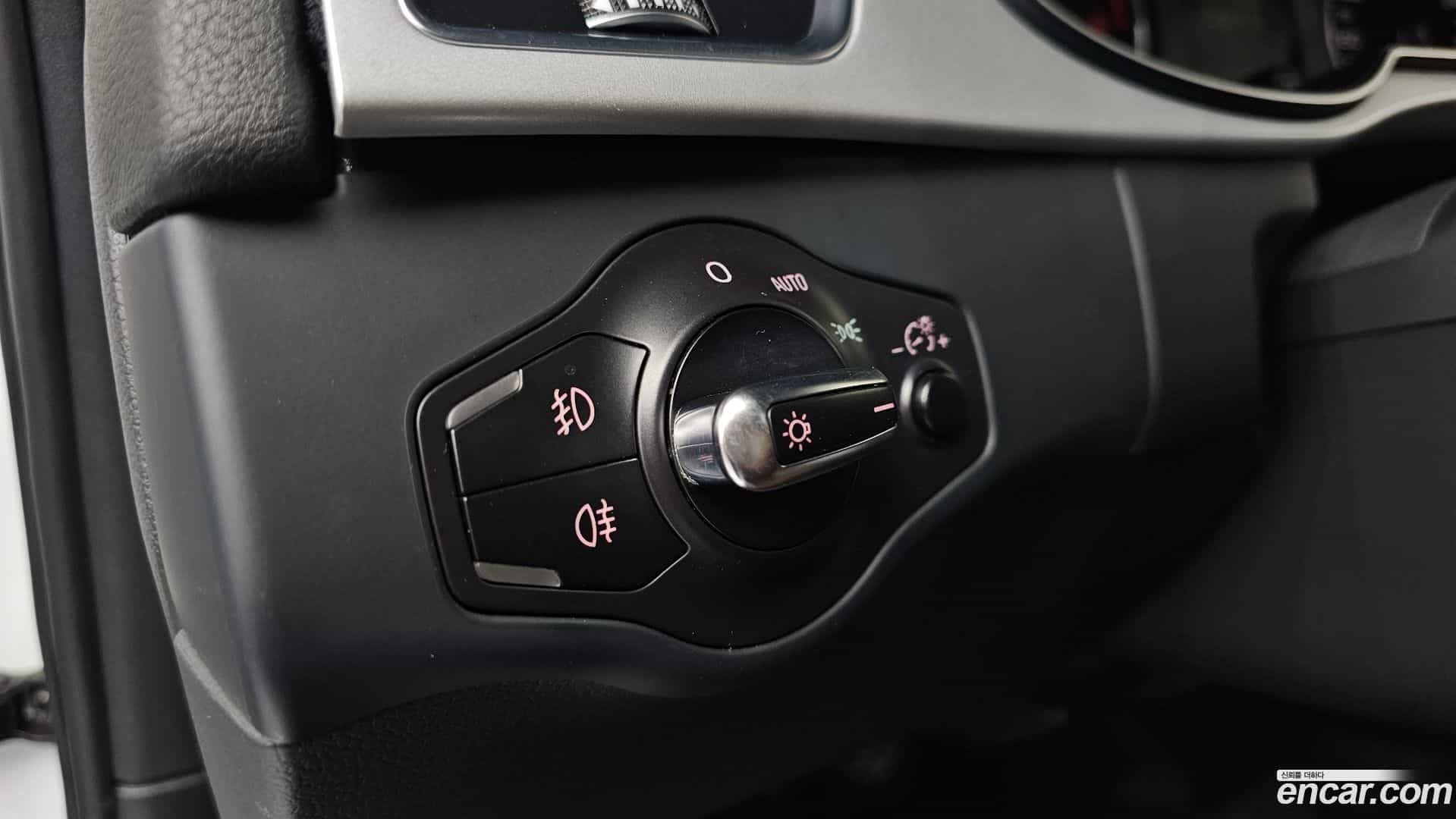 A4 Audi 2015.5-OPTION-021