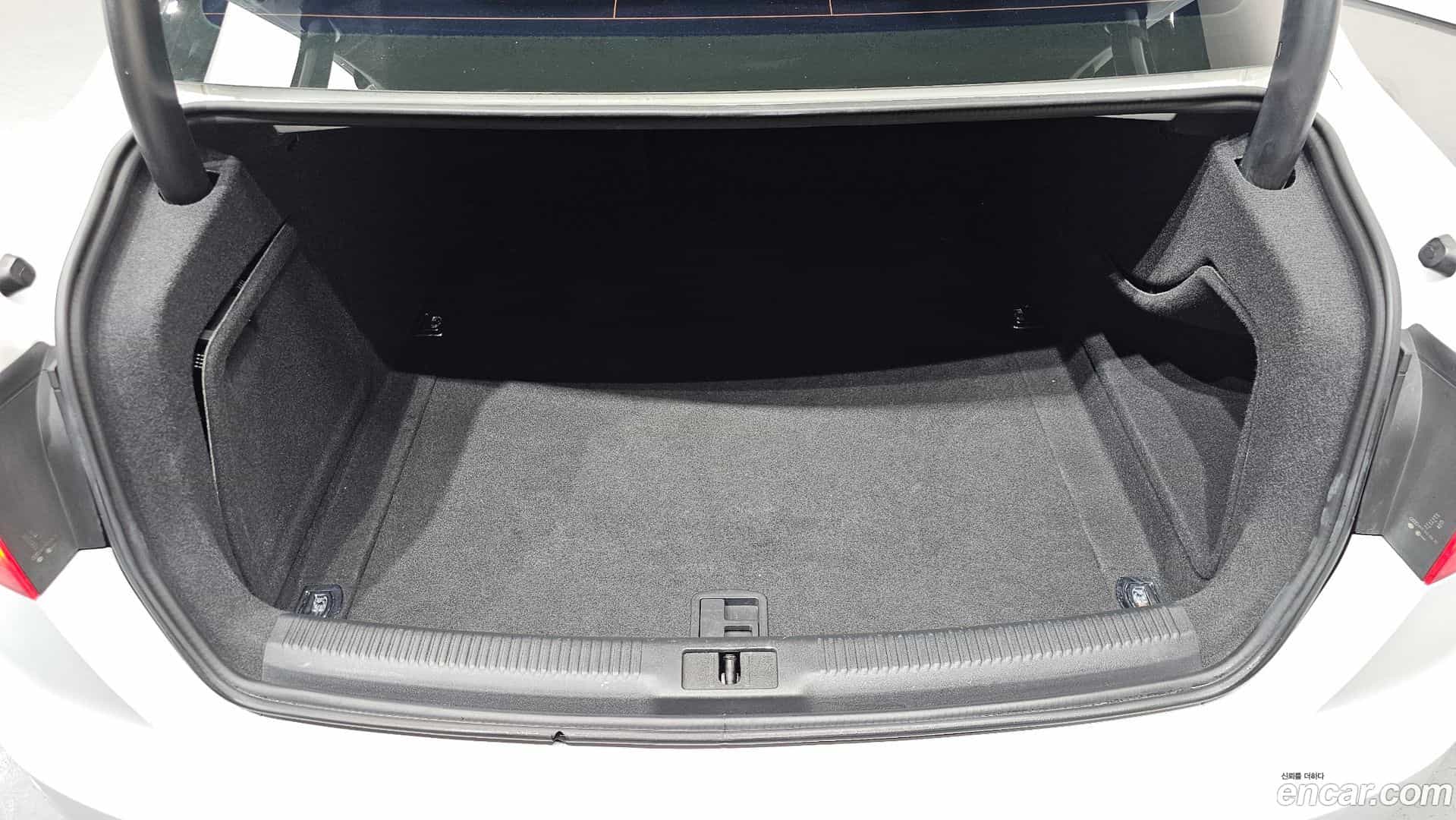 A4 Audi 2015.5-OPTION-024