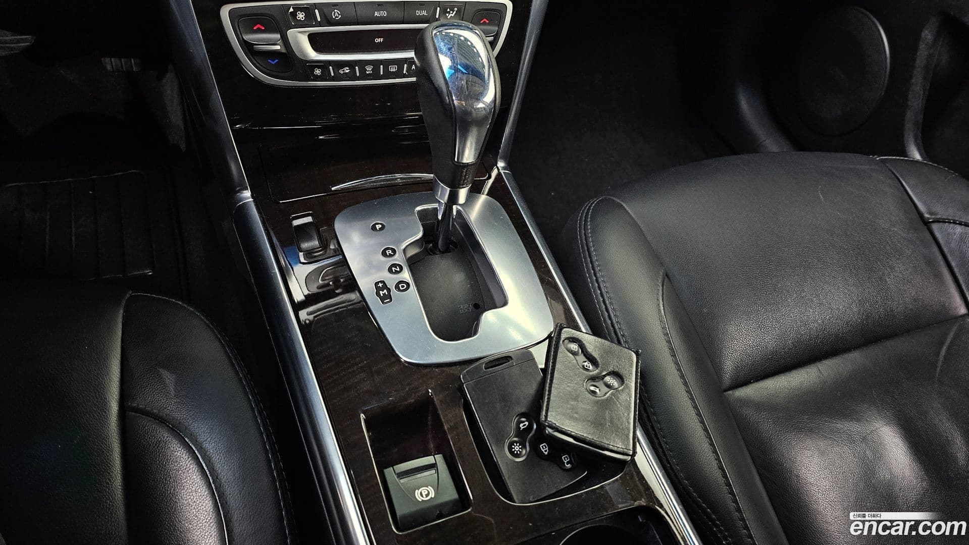 Main__Slider__Photo:SM5 Renault-KoreaSamsung 2010.9-8