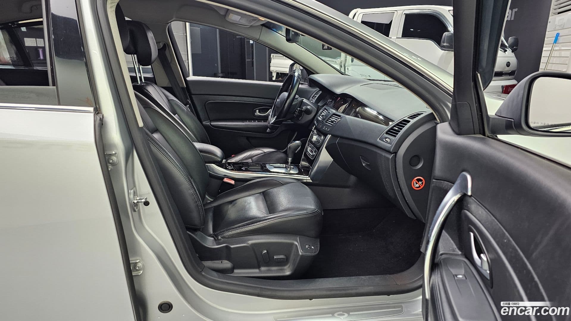 Main__Slider__Photo:SM5 Renault-KoreaSamsung 2010.9-10