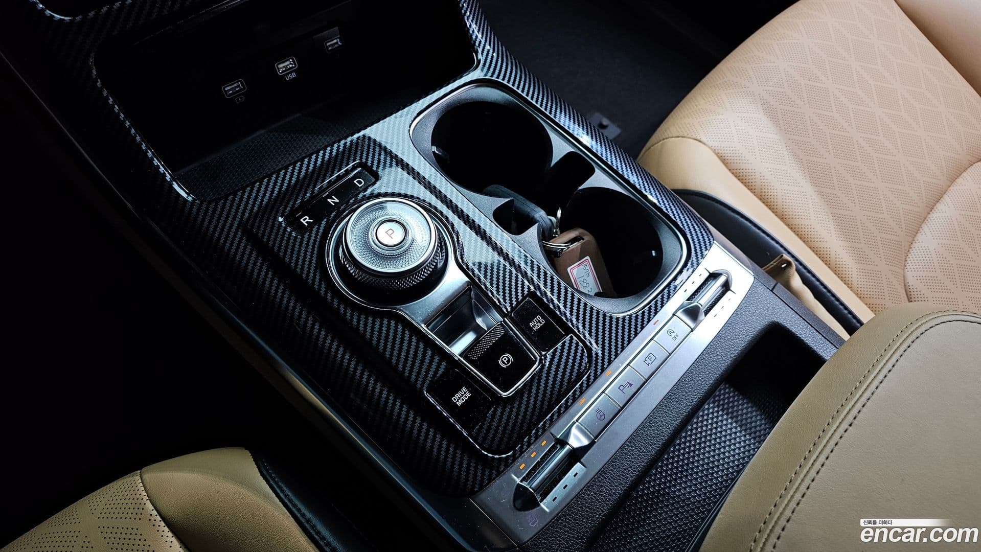 Main__Slider__Photo:Canival Kia 2023.3-8