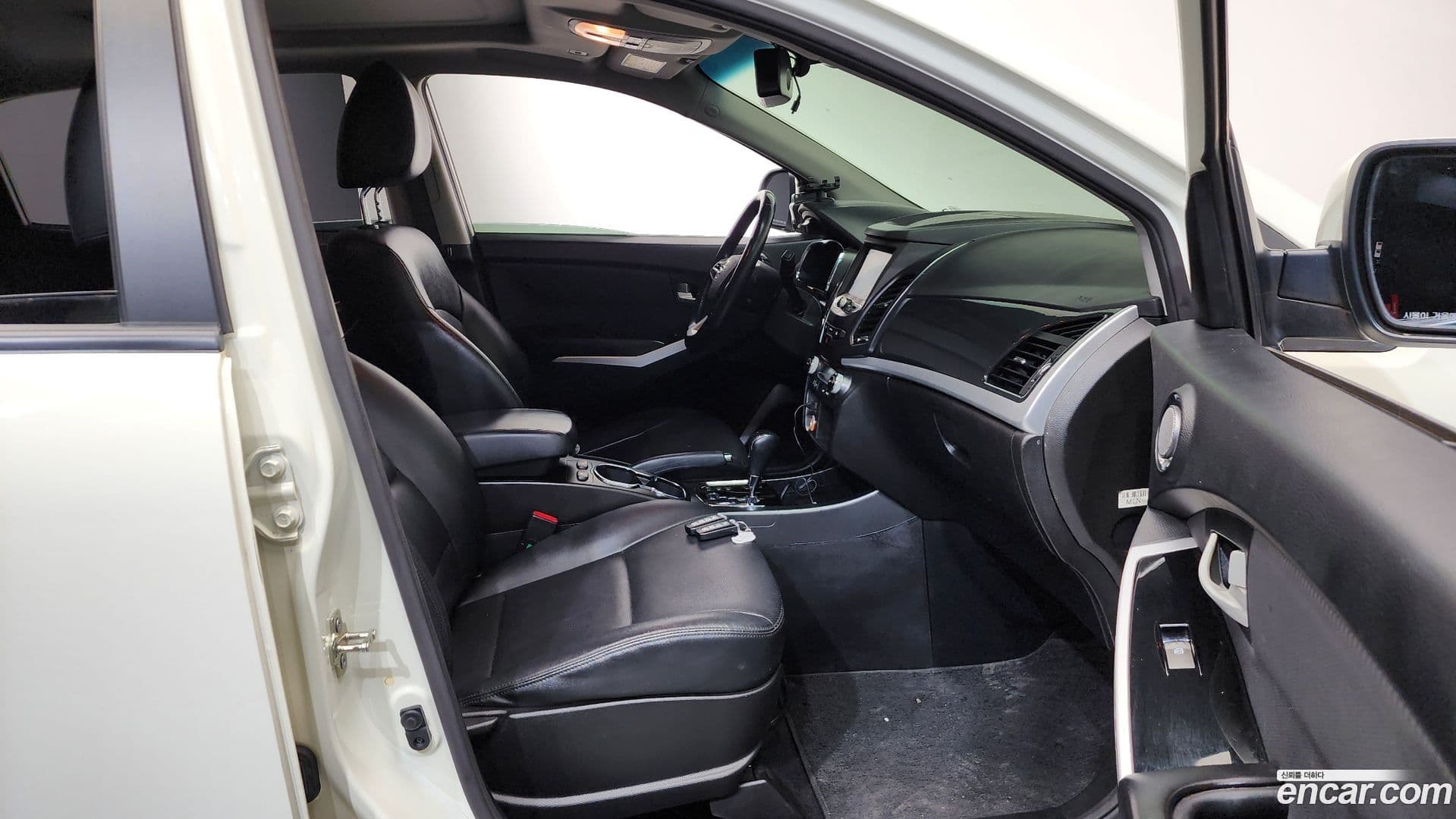 Main__Slider__Photo:KORANDO KG_Mobility_Ssangyong 2017.5-10