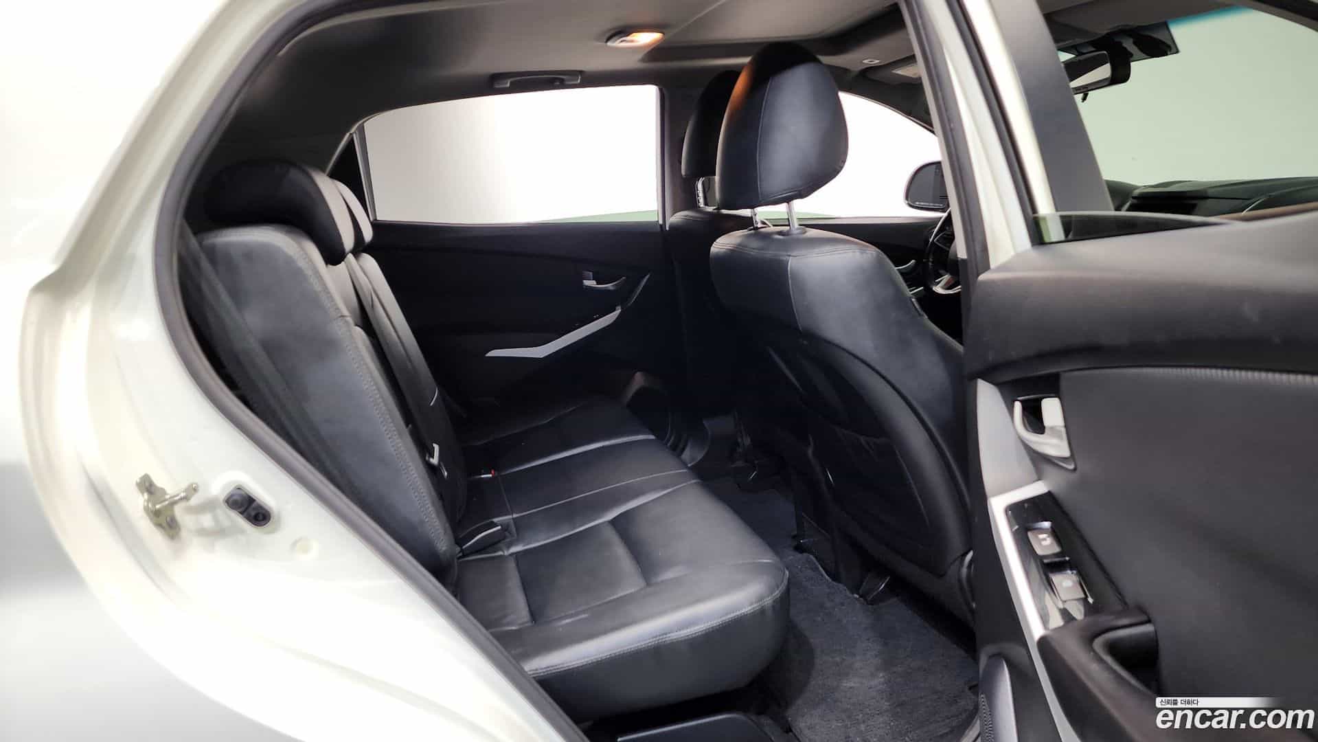 KORANDO KG_Mobility_Ssangyong 2017.5-OPTION-016