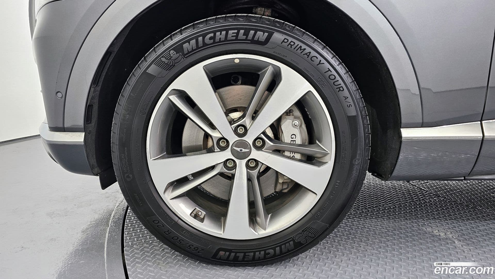 Main__Slider__Photo:GV80 Genesis 2022.4-4