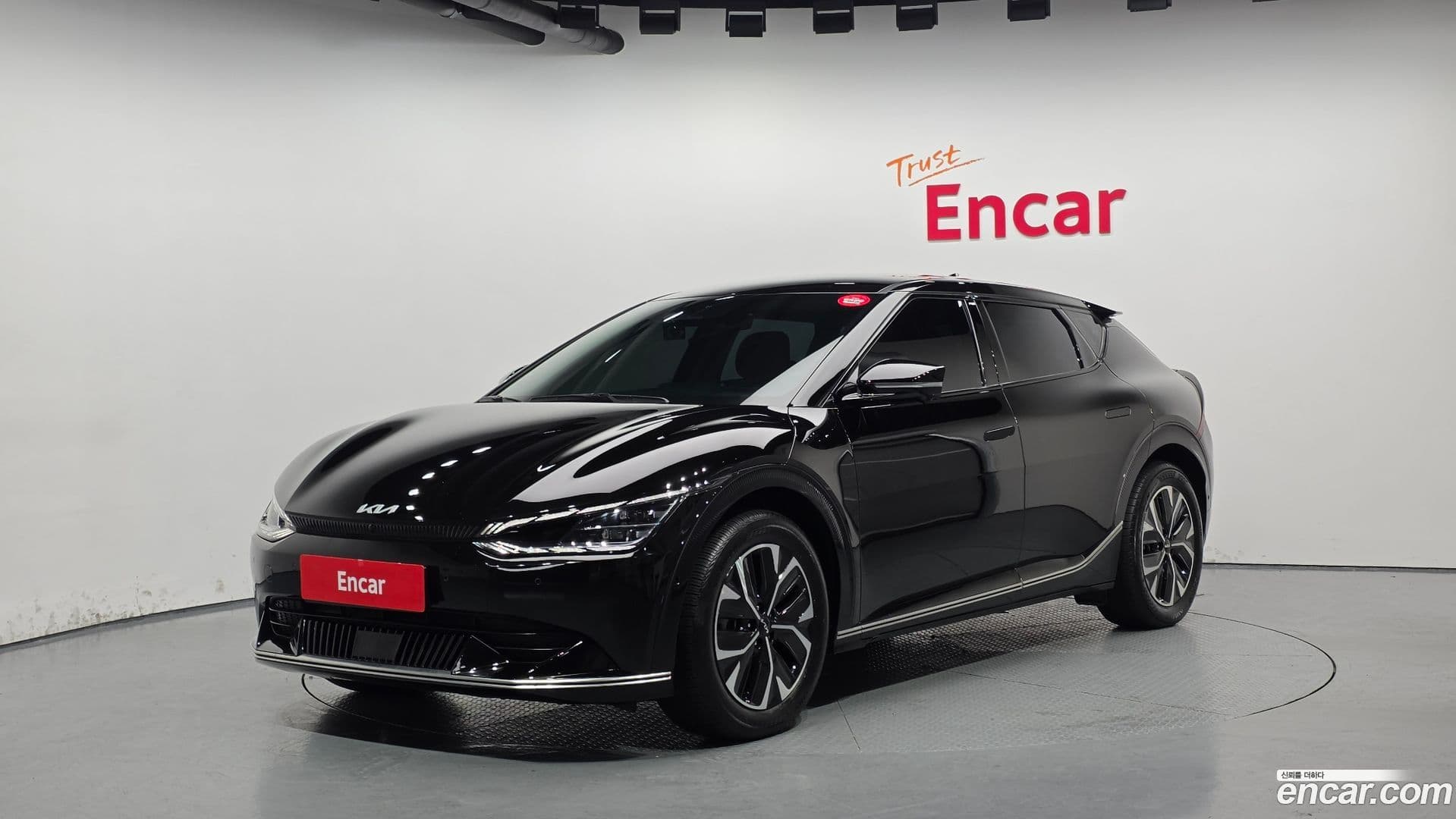 Main__Slider__Photo:EV6 Kia 2022.10-0