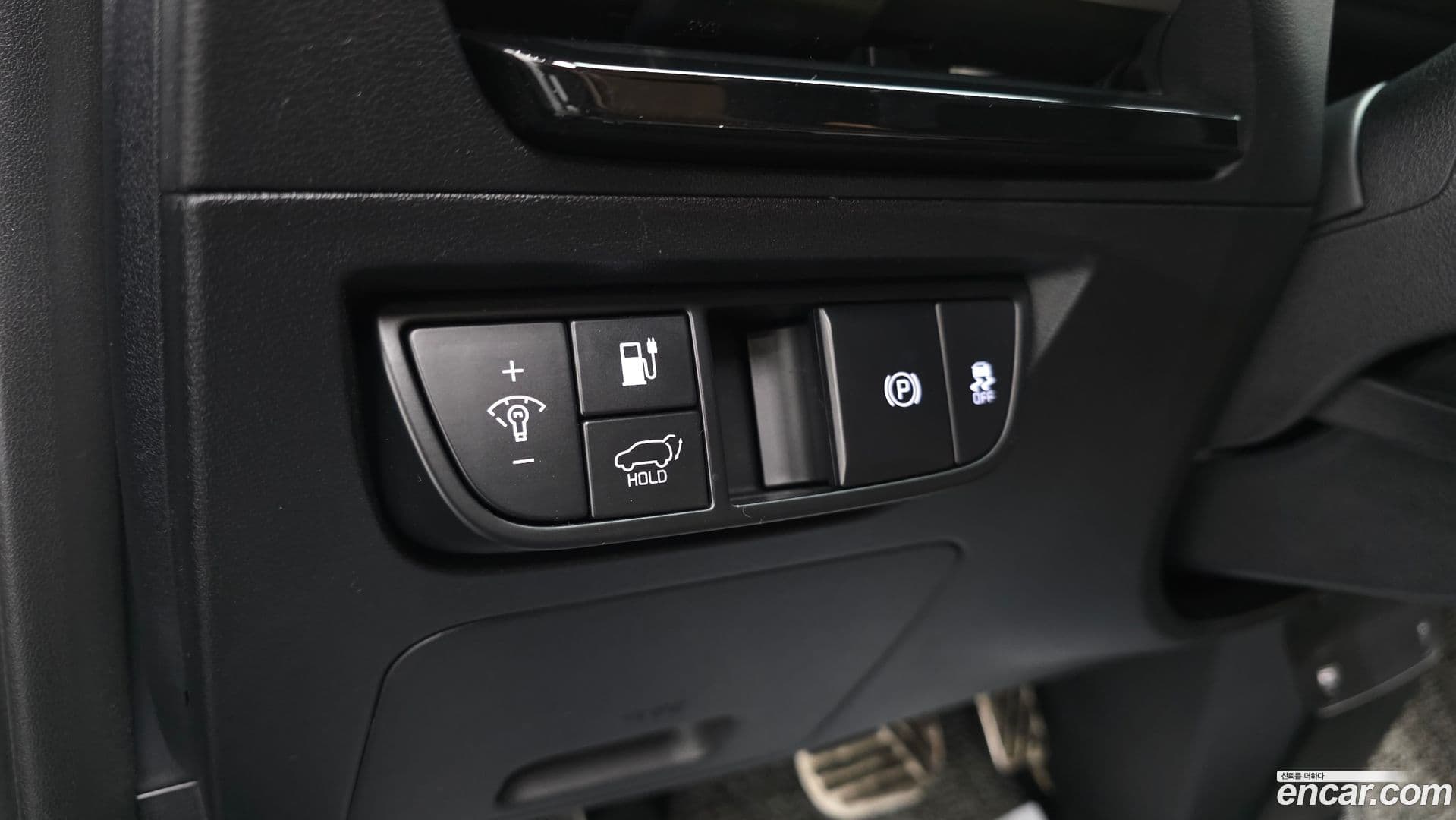 Main__Slider__Photo:EV6 Kia 2022.10-16