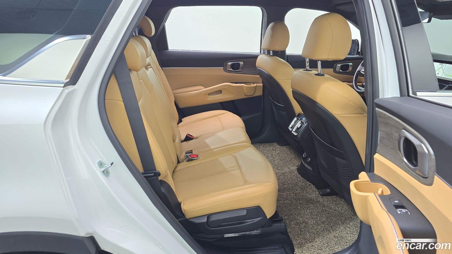 Main__Slider__Photo:Sorento Kia 2022.7-11