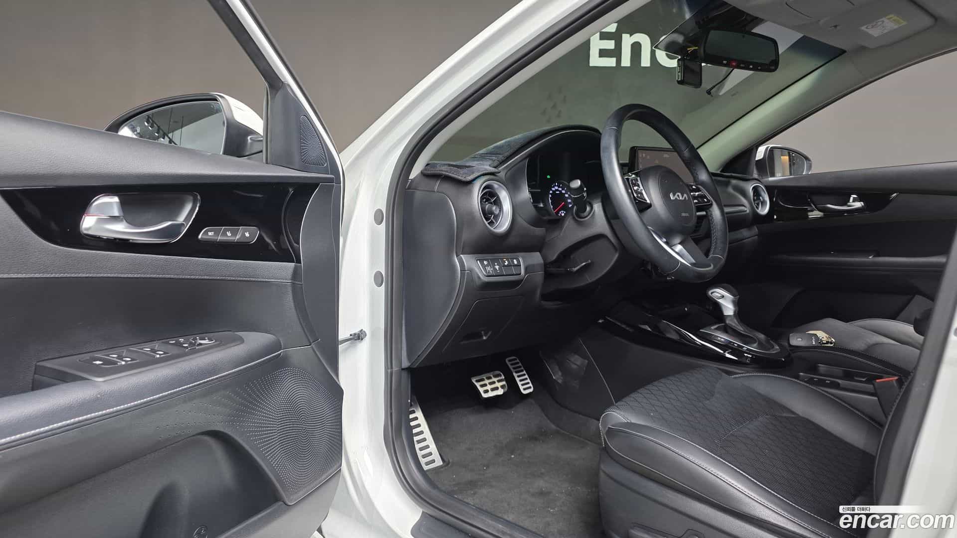 K3 Kia 2022.8-OPTION-015