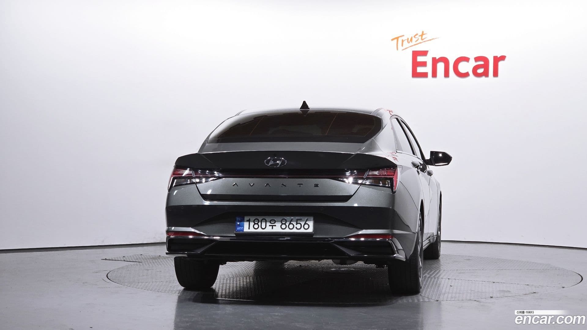Main__Slider__Photo:AVANTE Hyundai 2021.0-3