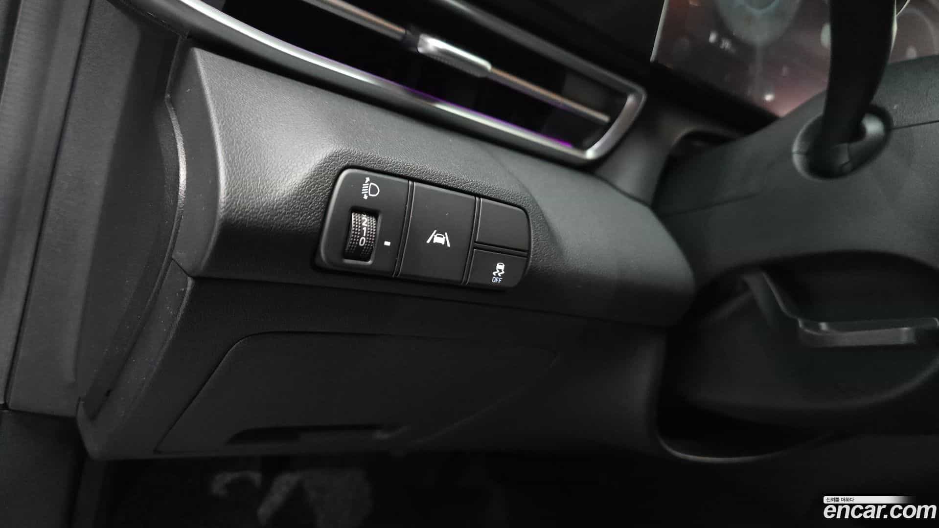 AVANTE Hyundai 2021.0-OPTION-018