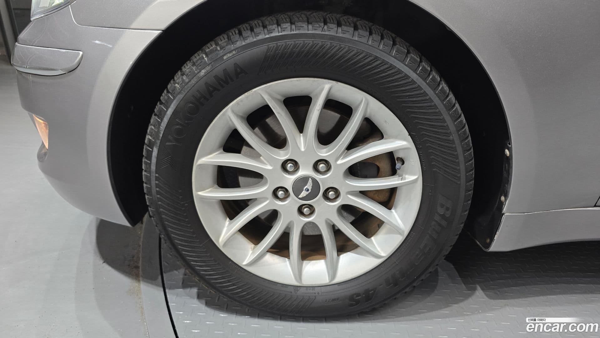 Main__Slider__Photo:Genesis Hyundai 2010.2-4