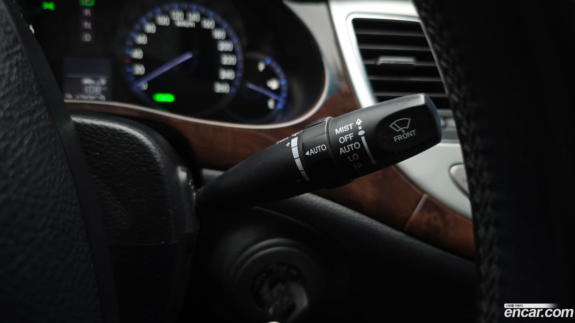 Main__Slider__Photo:Genesis Hyundai 2010.2-17