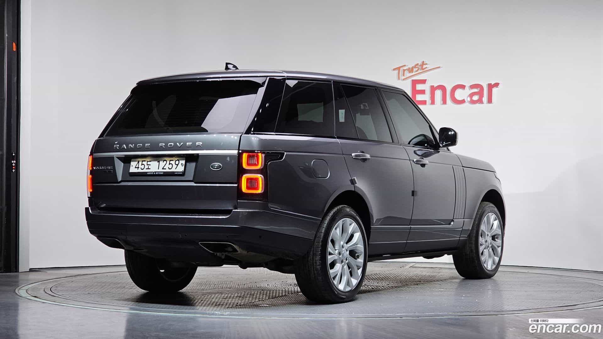 Range Rover Land Rover 2018.9-OUTER-002