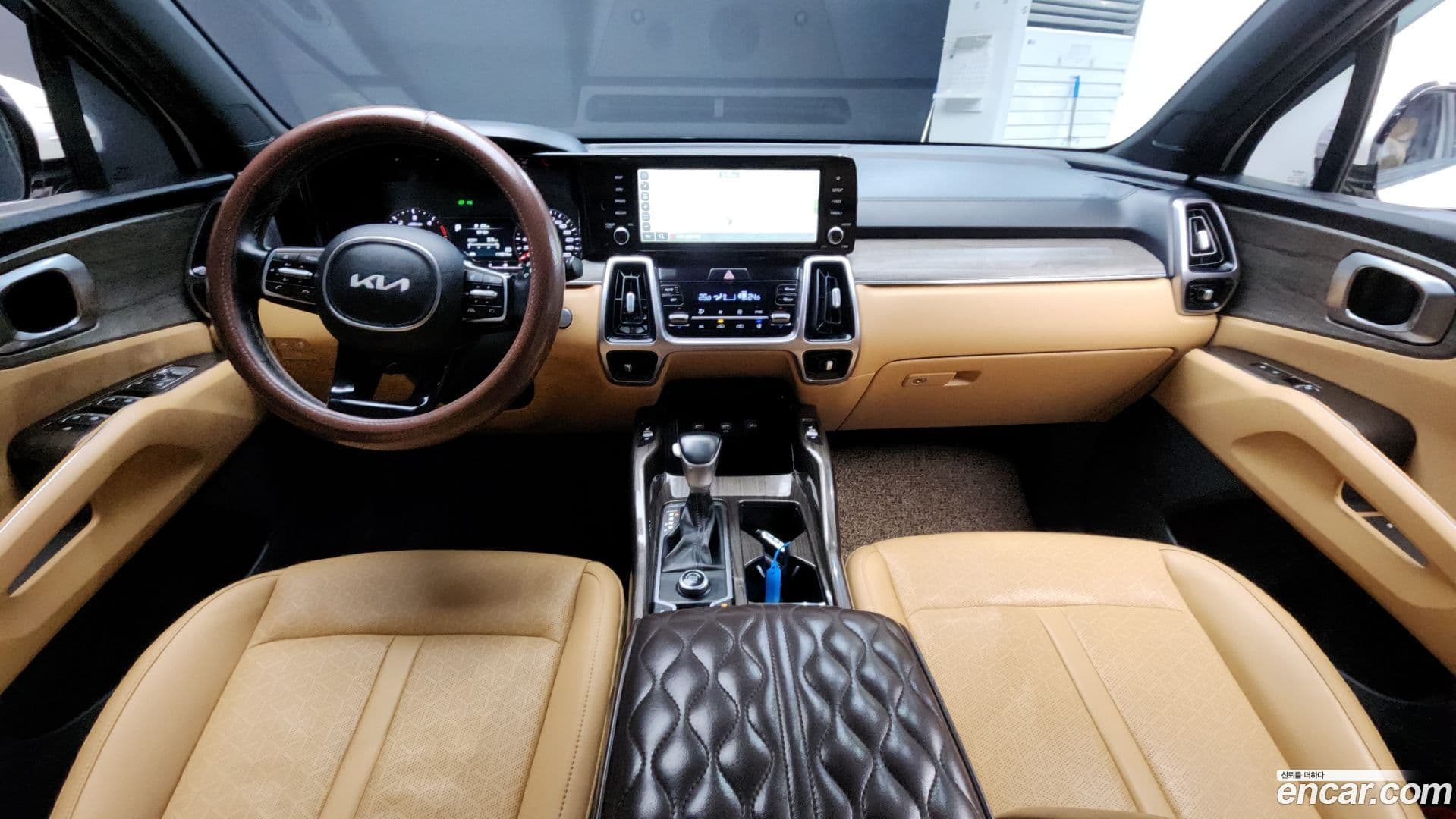 Main__Slider__Photo:Sorento Kia 2021.11-6