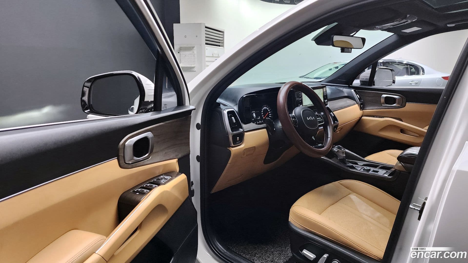 Main__Slider__Photo:Sorento Kia 2021.11-9