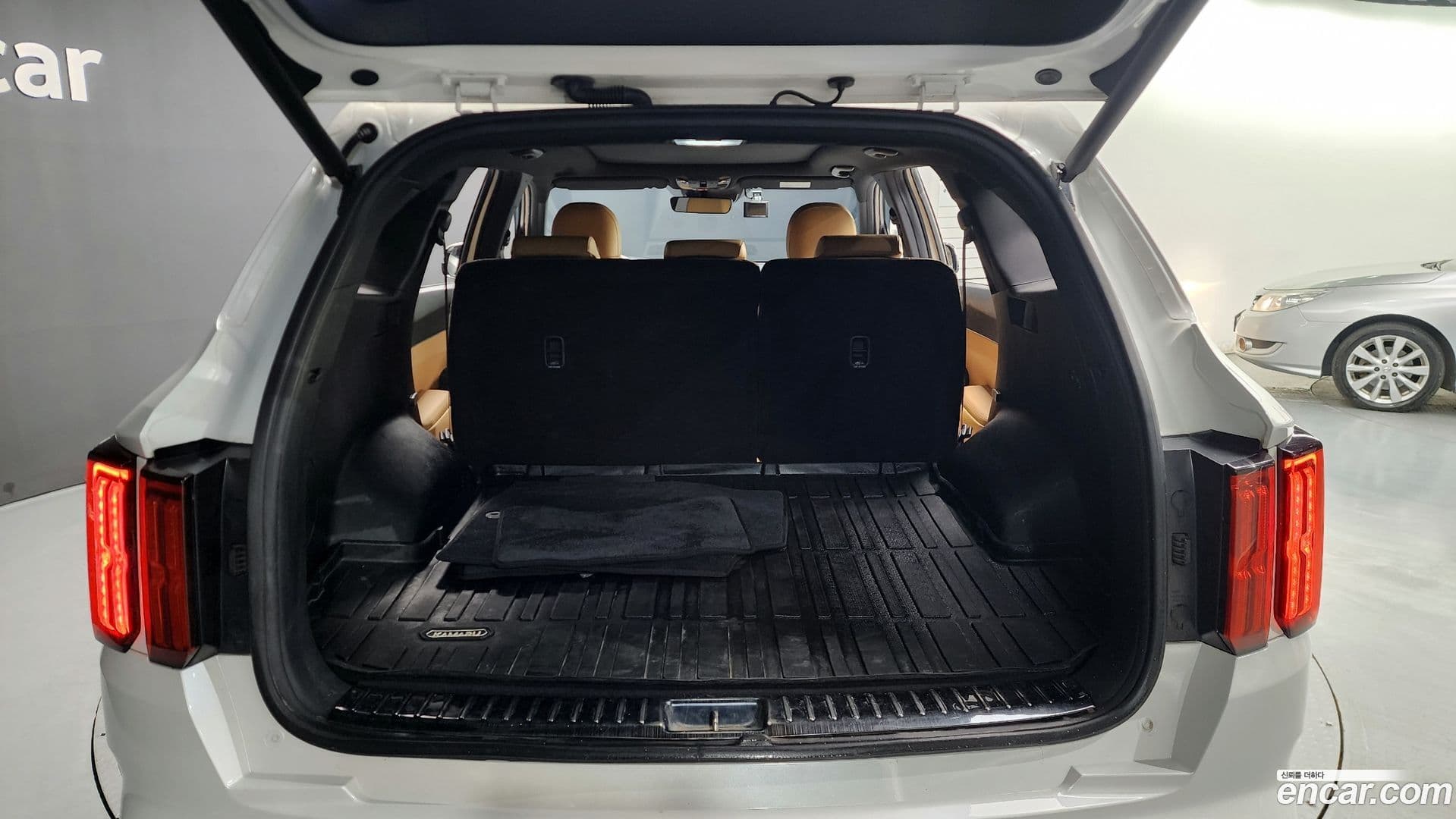 Main__Slider__Photo:Sorento Kia 2021.11-19