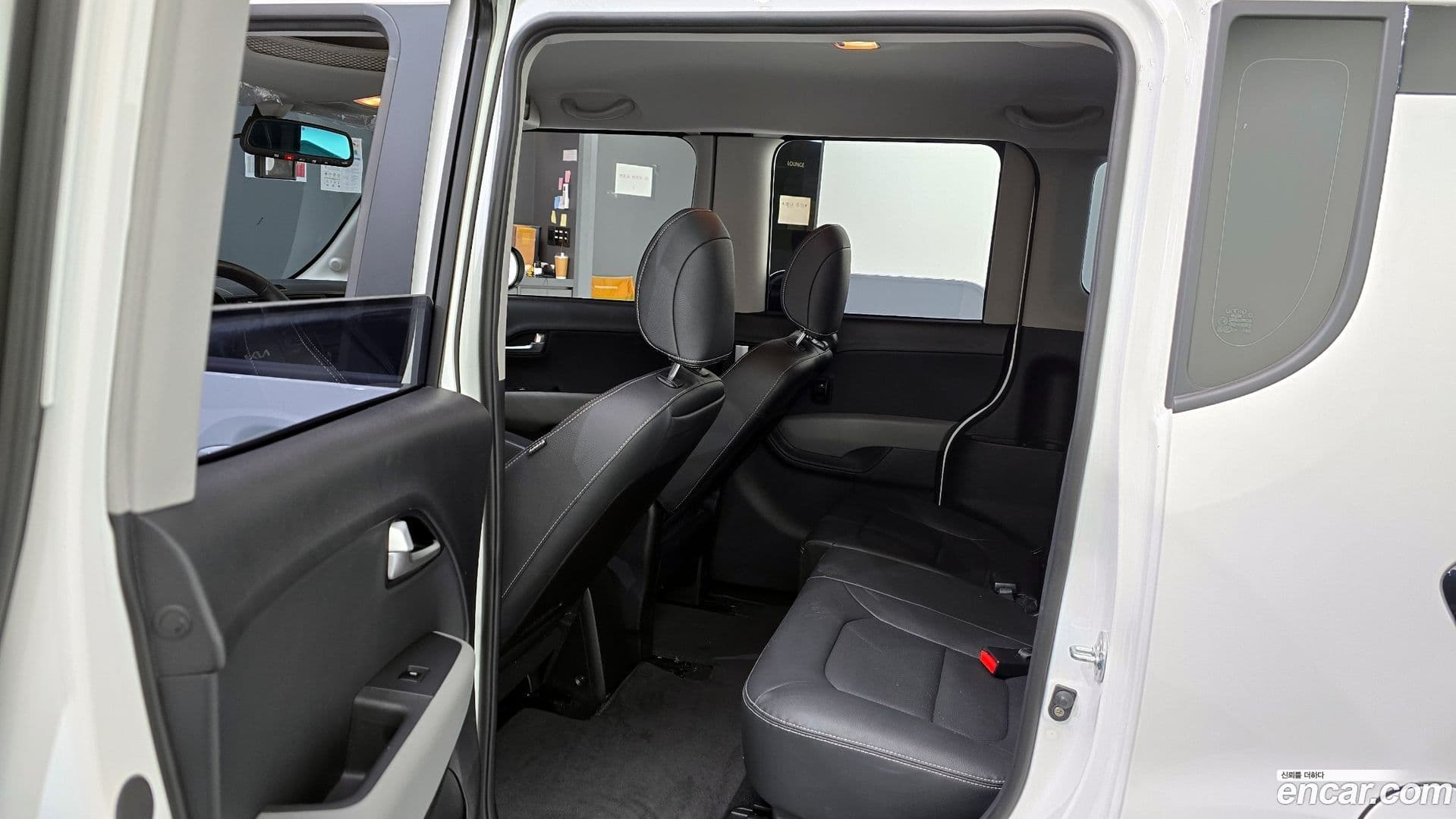 Main__Slider__Photo:RAY Kia 2024.2-10