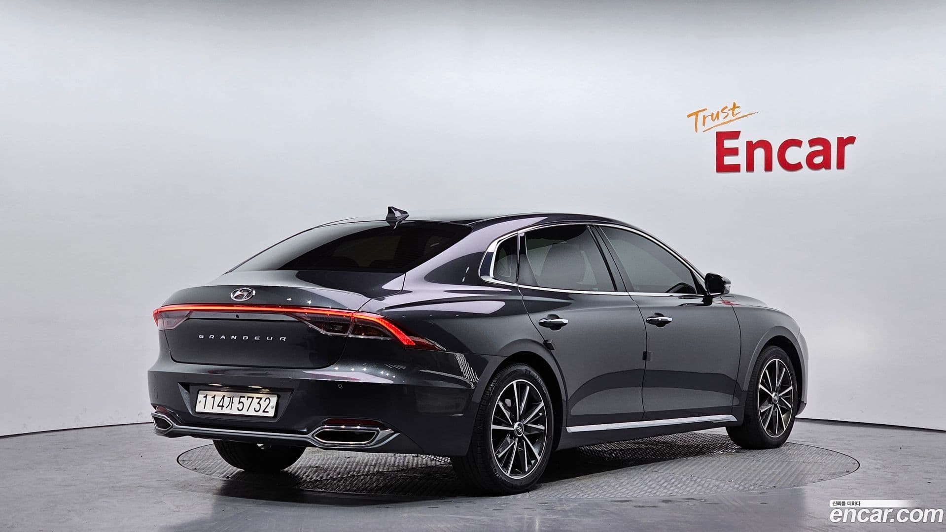 Main__Slider__Photo:Grandeur Hyundai 2021.2-1
